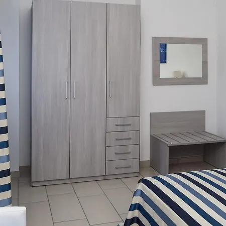 Penzion Holiday Corigliano Calabro