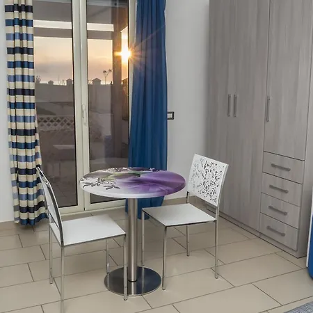 Penzion Holiday Corigliano Calabro